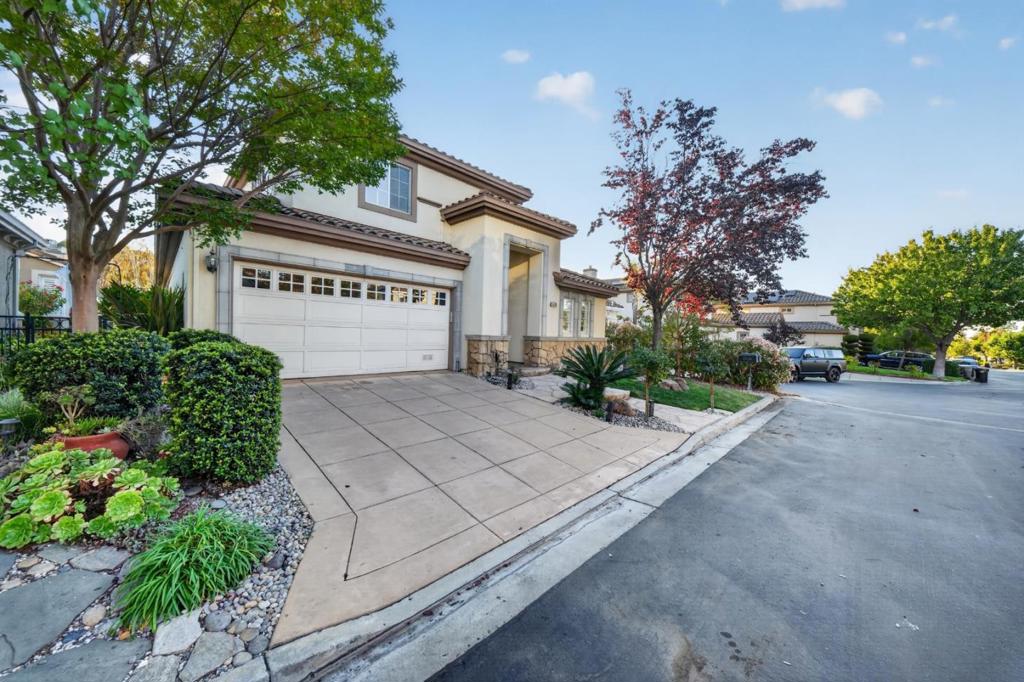 5916 Pistoia Way