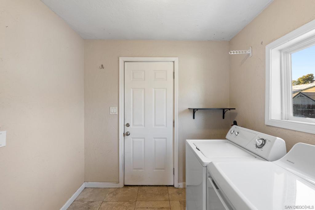 Ramona - Residential