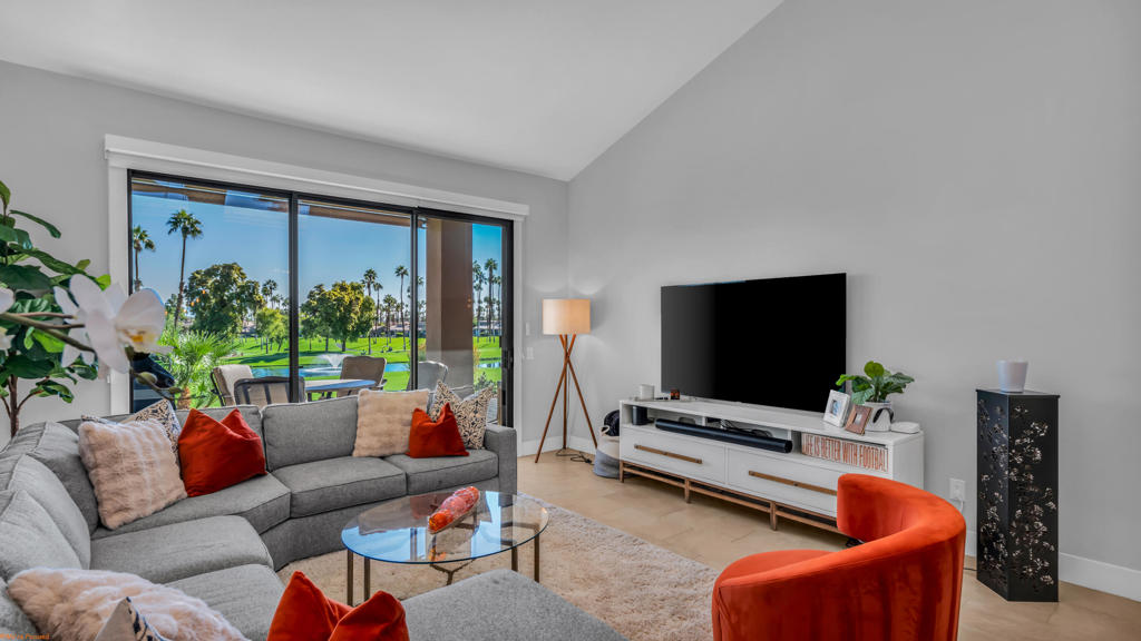 Palm Valley CC - Residential