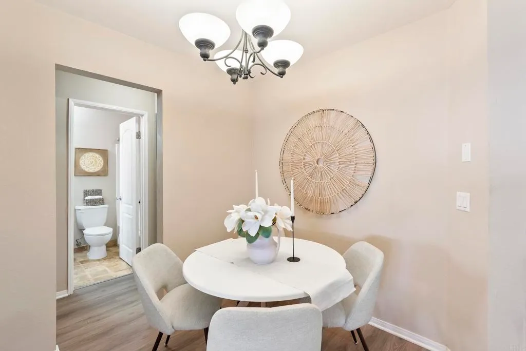 San Diego, California 92122, United States, 2 Bedrooms Bedrooms, ,2 BathroomsBathrooms,Residential,Active,237074