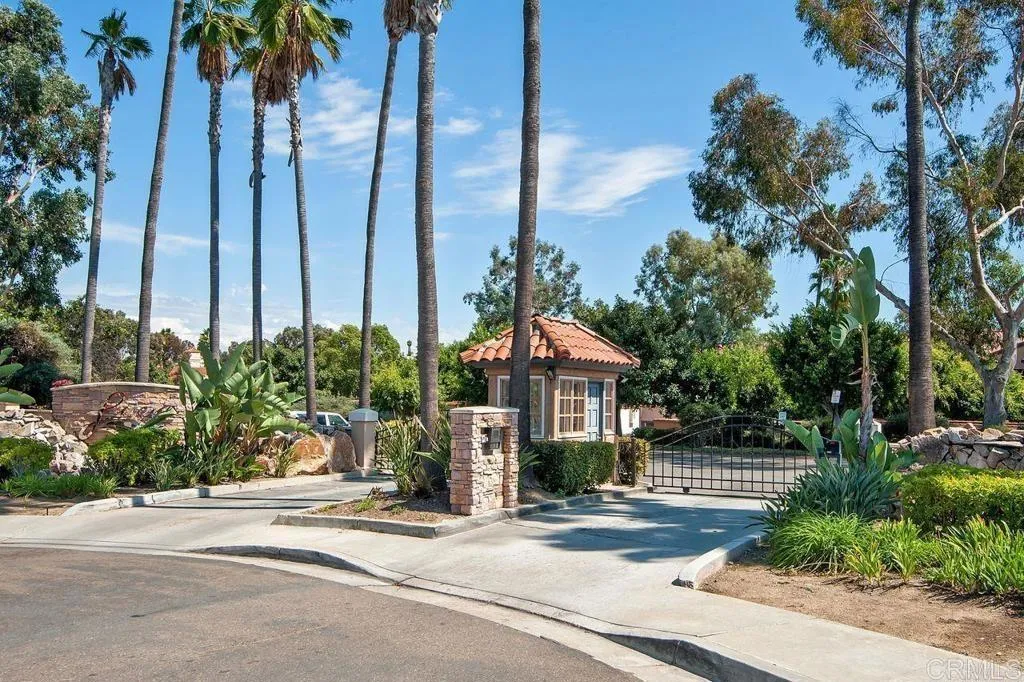 San Diego, California 92122, United States, 2 Bedrooms Bedrooms, ,2 BathroomsBathrooms,Residential,Active,237074