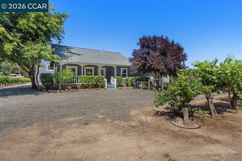 100 Foothill Blvd