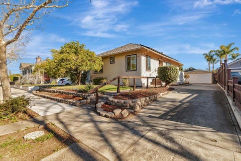 Photo of 543 Monroe Street, Santa Clara, CA 95050 (MLS # ML82054605)