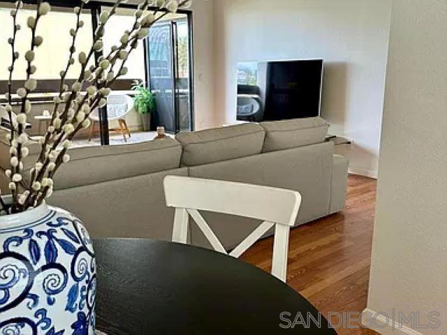 376 Center St 304