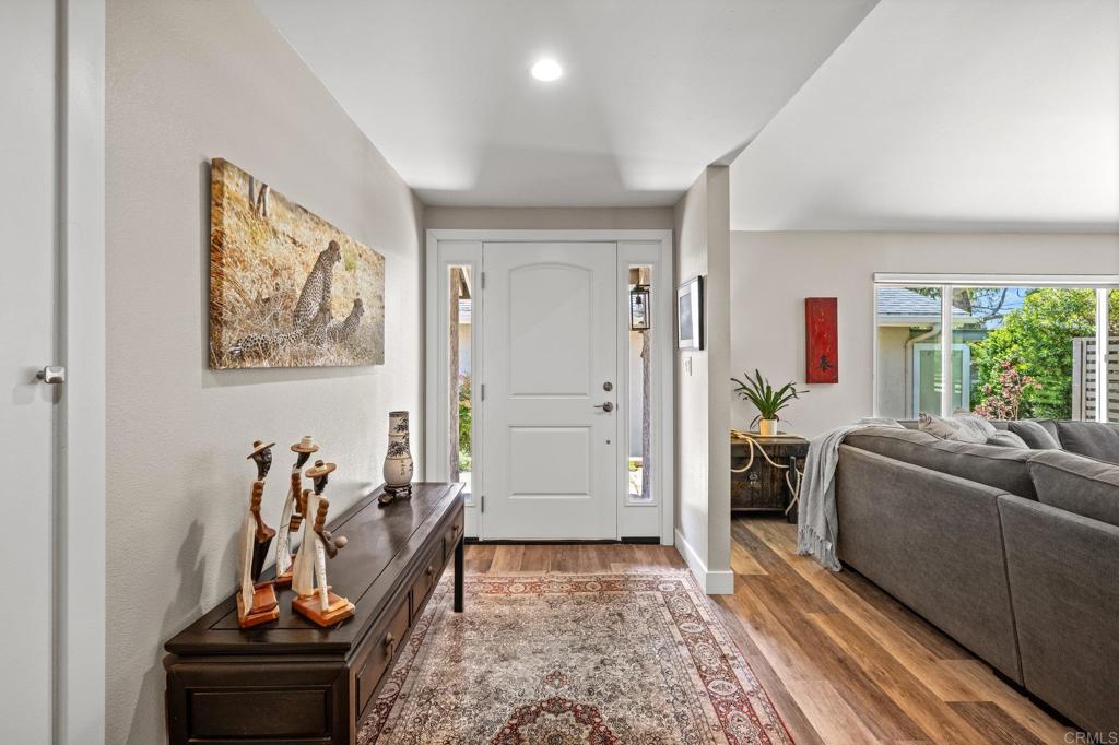 1149 La Casa Drive