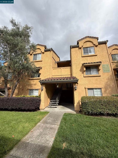 Photo of 785 Watson Canyon Ct Ct #247, San Ramon, CA 94582 (MLS # 41146655)