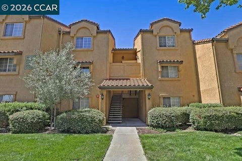 Photo of 785 Watson Canyon Ct Ct #247, San Ramon, CA 94582 (MLS # 41146655)