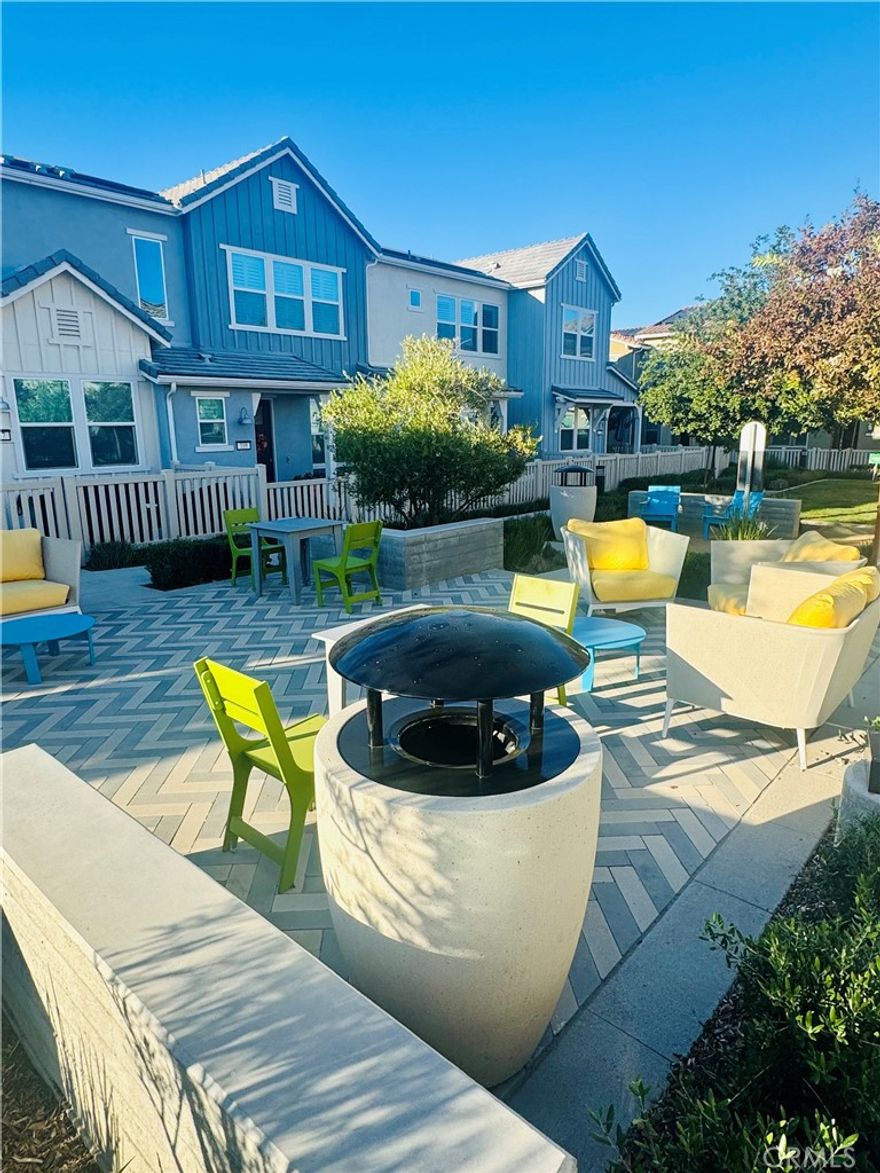 Stunning townhome in the coveted Averly at Bedford community. This beautifully designed home offers an open-concept floor plan with a chef-inspired kitchen, high-end finishes, and an expansive master suite with a luxurious en-suite bathroom. Enjoy smart-home features, recessed lighting, and abundant natural light throughout. Residents have access to resort-style amenities including a clubhouse, pool, spa, and BBQ areas. Just minutes from shopping, dining, and entertainment, this home offers both convenience and luxury living.