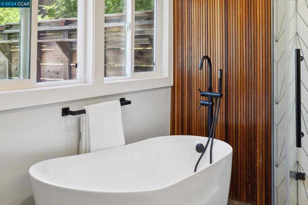 EL TOYONAL - Residential