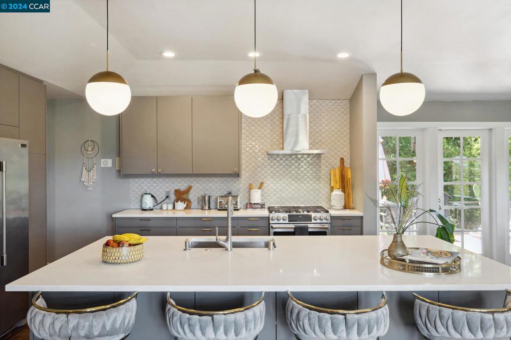 EL TOYONAL - Residential