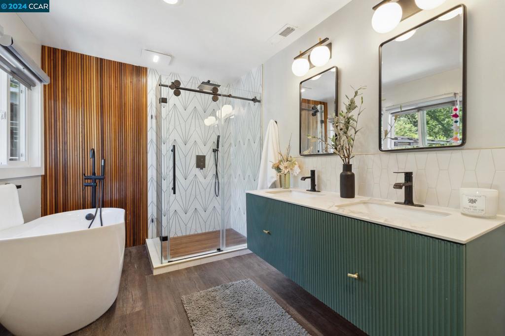 EL TOYONAL - Residential