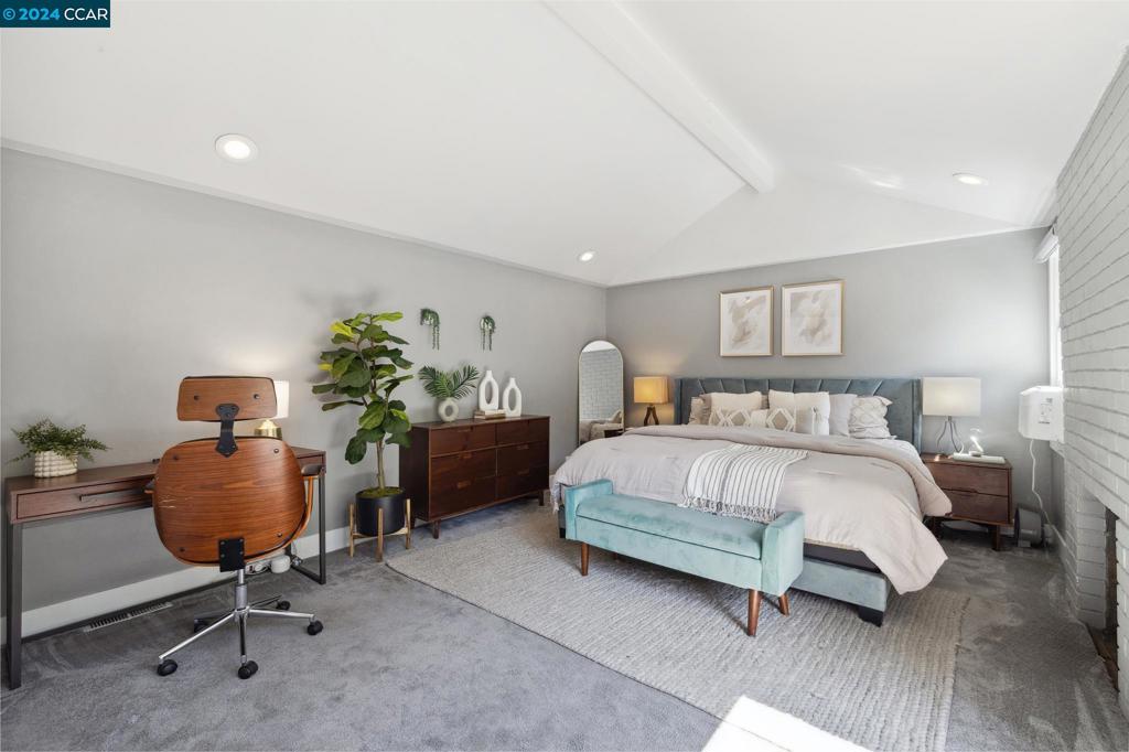 EL TOYONAL - Residential