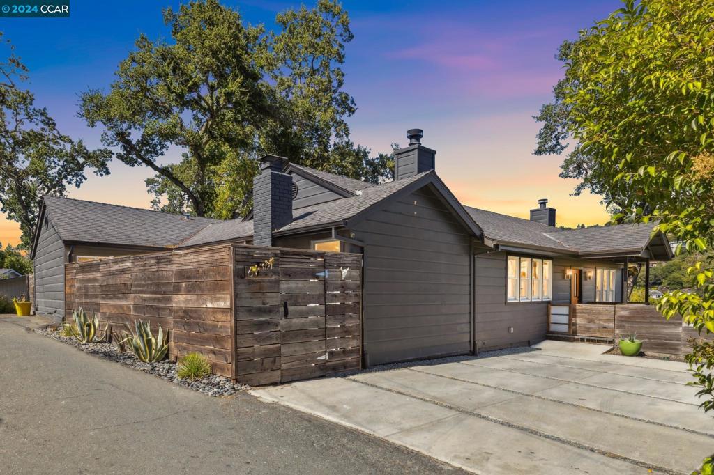 EL TOYONAL - Residential