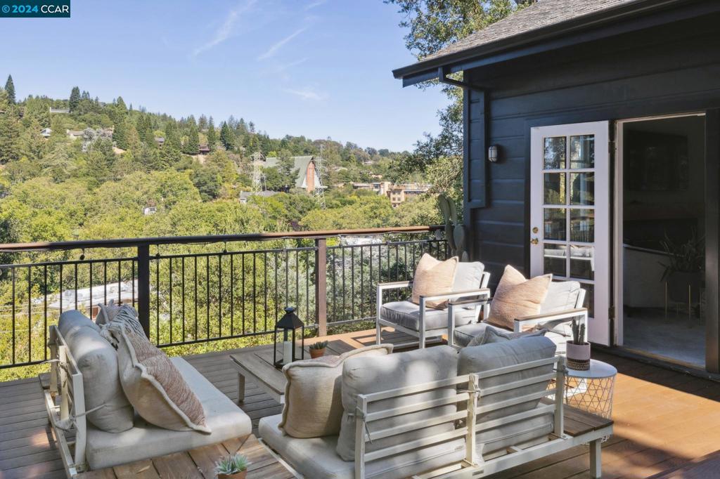 EL TOYONAL - Residential