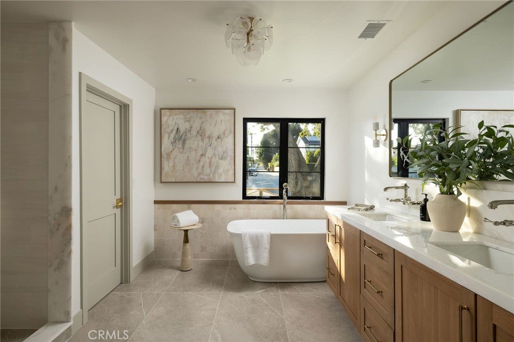 2608 Fairway, Costa Mesa CA 92627 - Photo 11