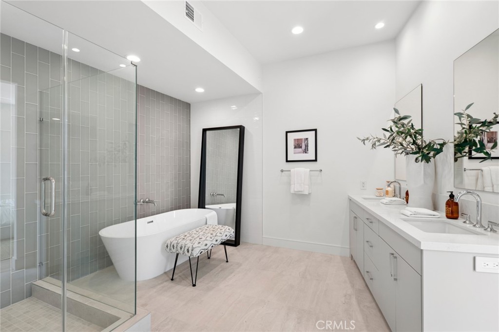 468 Ashton, Laguna Beach CA 92651 - Photo 11