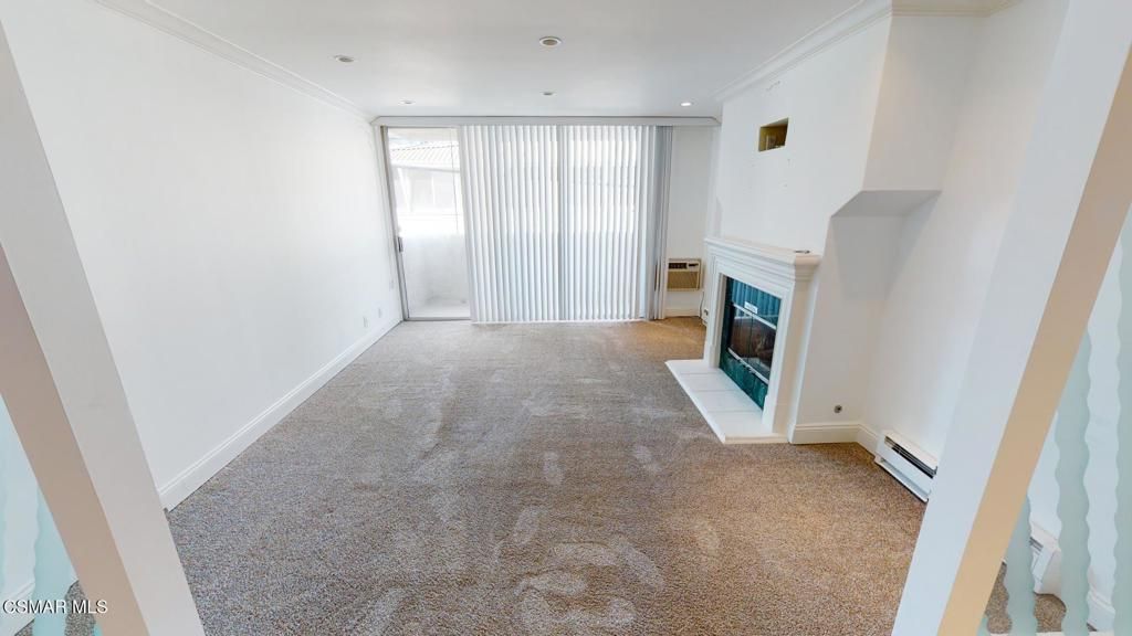 Photo of 11645 Montana Avenue #220, Los Angeles, CA 90049 (MLS # 225002824)