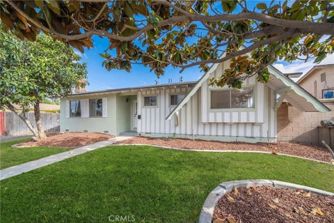 Photo of 1331 E Banyan AVE, Anaheim, CA 92805 (MLS # RS26097621)