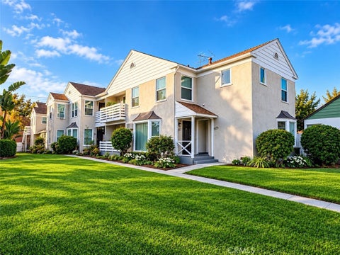 Photo of 827 N Adams Street #829, Glendale, CA 91206 (MLS # GD26219653)