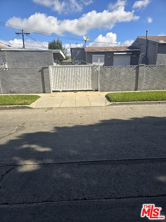 5959 Arlington Avenue