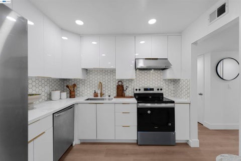Photo of 2111 Latham St St #307, Mountain View, CA 94040 (MLS # 41138504)
