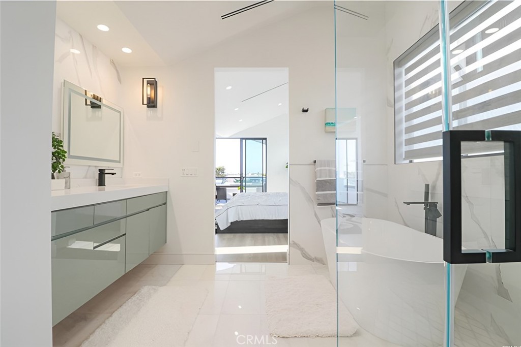 Beach Homes (BCHM) - Residential