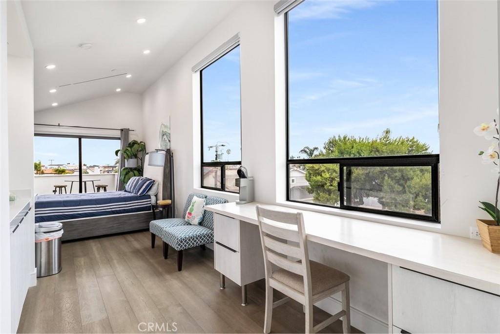 Beach Homes (BCHM) - Residential