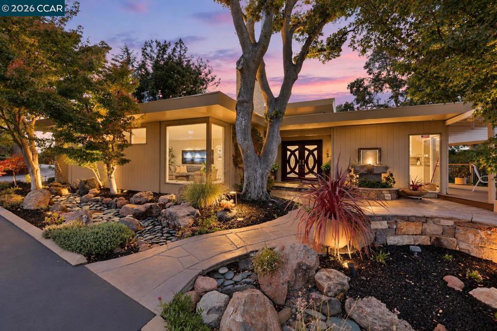 3252 Alta Ln