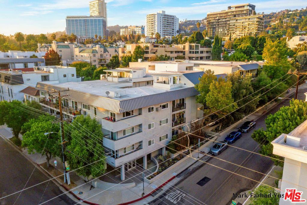 Photo of 9005 Cynthia Street #412, West Hollywood, CA 90069 (MLS # 25596633)