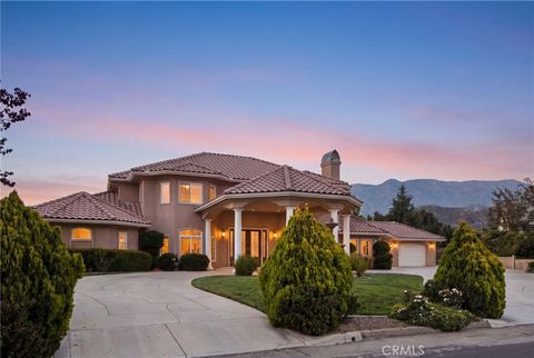 Photo of 38136 Butterfly Court, Yucaipa, CA 92399 (MLS # CV26092263)