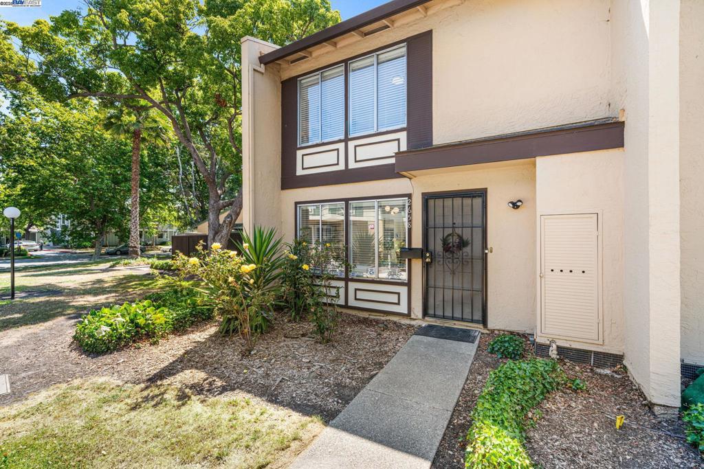 Bright and light-filled end-unit townhome in Glen Eden! This 2BD/1.5BA home features a functional layout, updated kitchen with stainless steel appliances, and in-unit laundry. Enjoy a fenced private patio with planting areas and built-in storage—perfect for relaxing or light gardening. Two dedicated carport spaces. Low HOA dues provide affordable community living. Ideally located near Mt. Eden High School, Chabot College, and downtown Hayward eateries. Commuters will appreciate easy access to I-880, the San Mateo Bridge, and BART for smooth Bay Area connections.