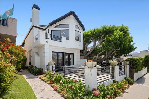 Photo of 412 Poinsettia Avenue, Corona Del Mar, CA 92625 (MLS # NP25182525)