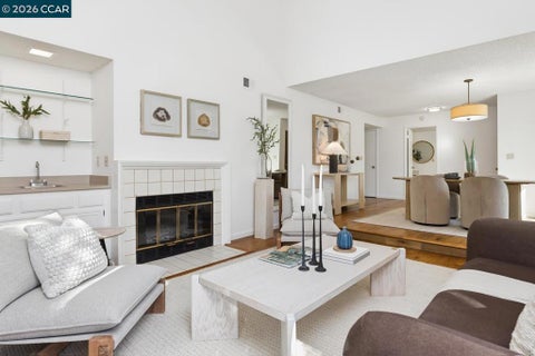 Tiny photo for 28 Shepardson Ln Ln, Alameda, CA 94502 (MLS # 41151619)