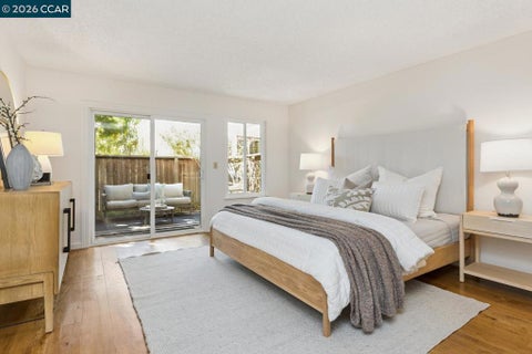 Tiny photo for 28 Shepardson Ln Ln, Alameda, CA 94502 (MLS # 41151619)