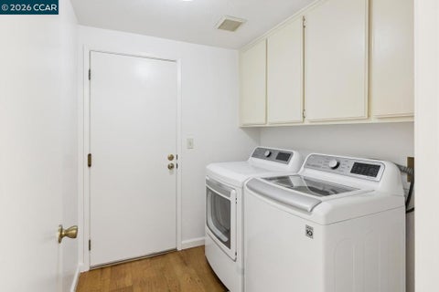 Tiny photo for 28 Shepardson Ln Ln, Alameda, CA 94502 (MLS # 41151619)