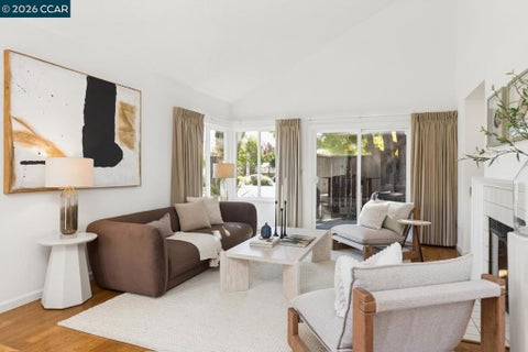 Tiny photo for 28 Shepardson Ln Ln, Alameda, CA 94502 (MLS # 41151619)