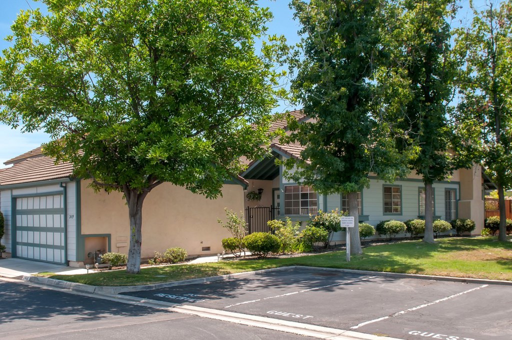 Single story end unit adjacent to a greenbelt area, feels like a detached home. Eat-in kitchen with newer white cabinets, smooth surface counters, newer appliances, new wood floors in the entry, brick faced living room fireplace, vaulted ceilings, lighted fans, plantation shutters, fresh interior paint, some updating in baths, new A/C unit, newer heater, copper plumbing, gated courtyard, 2 car garage, trellis covered patio, new wood fence, community pool, spa & clubhouse. Close to shopping & services. Neighborhoods: Cape Concord Complex Features: ,,,, Equipment: Garage Door Opener, Range/Oven Other Fees: 0 Sewer: Sewer Connected Topography: LL