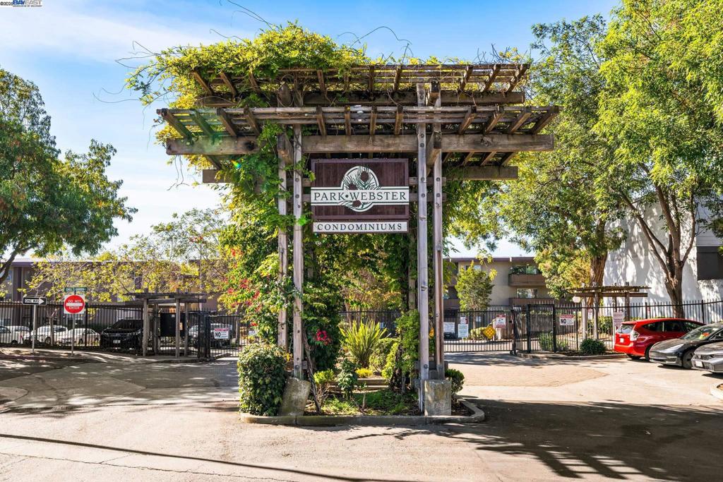 PARK WEBSTER - Residential