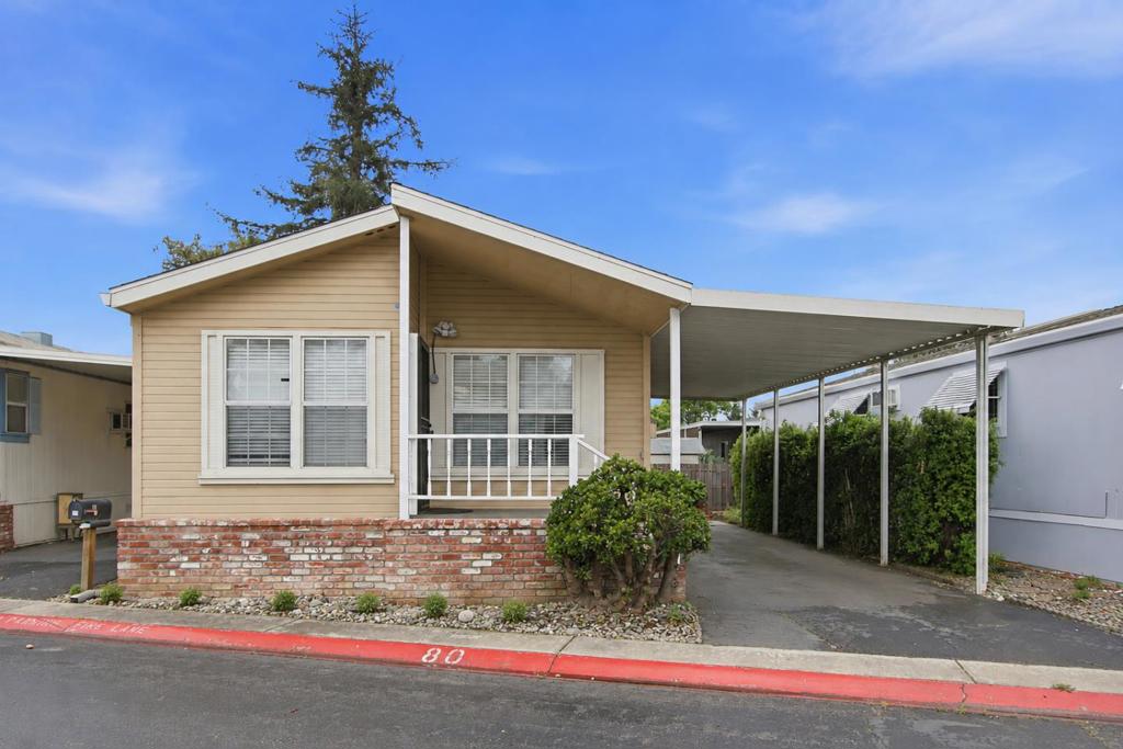 510 Saddlebrook Space 80