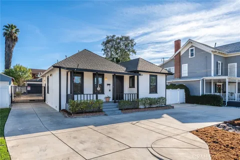 1029 W Palm Ave, Redlands, CA 92373 - MLS#: IG26005023