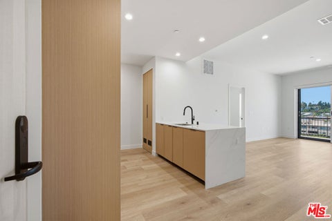 Photo of 3555 Overland Avenue #P15, Los Angeles, CA 90034 (MLS # 26103186)
