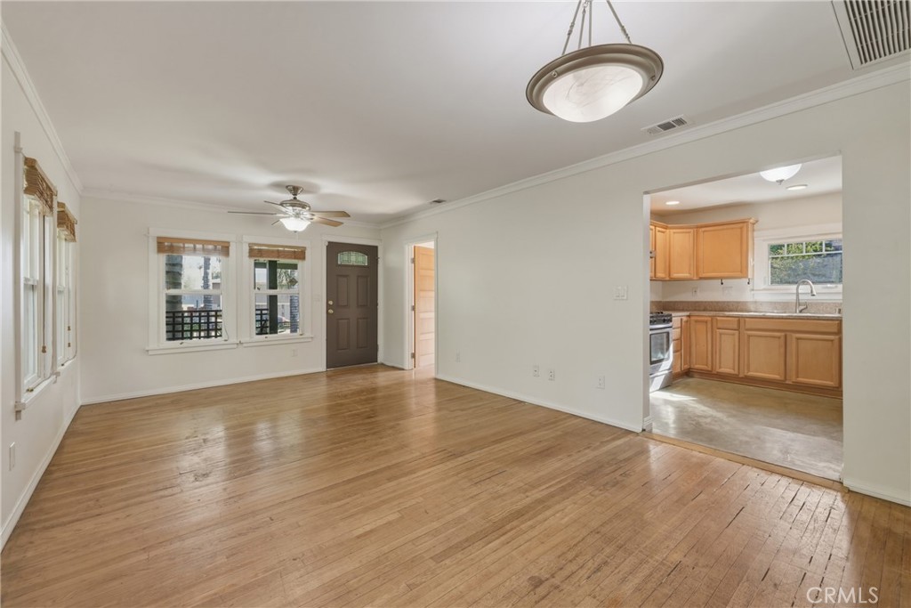 1132 E Citrus Avenue