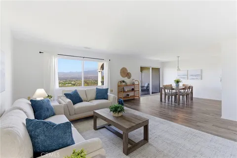 MLS: OC26081830