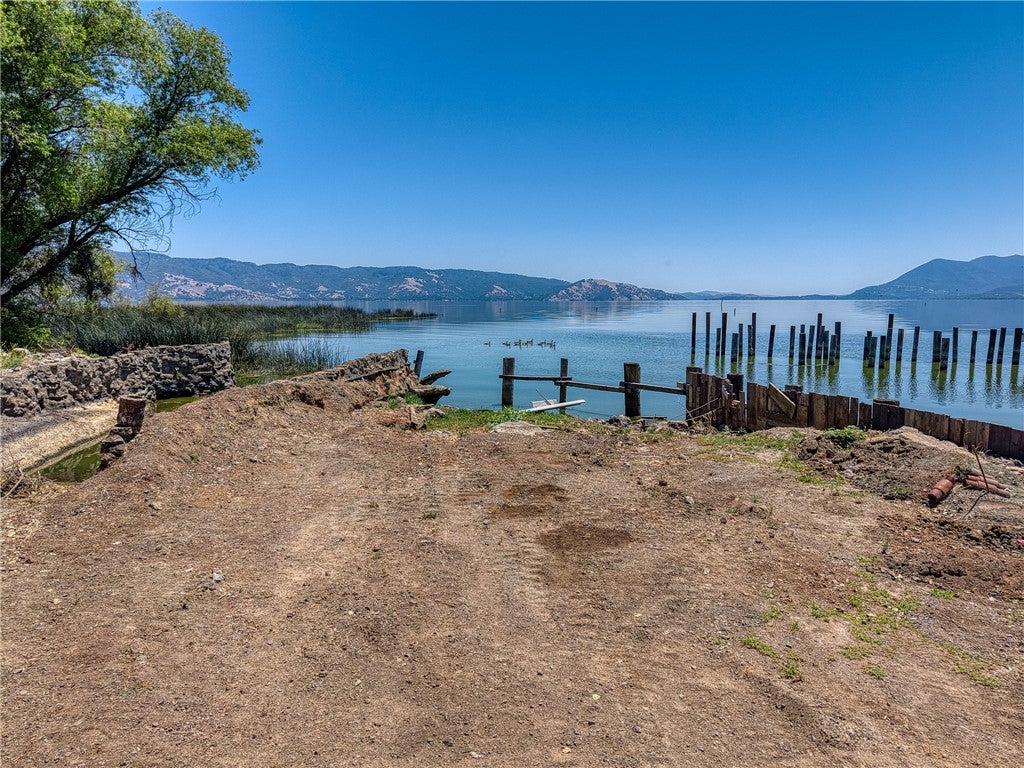 4270 Lakeshore Boulevard