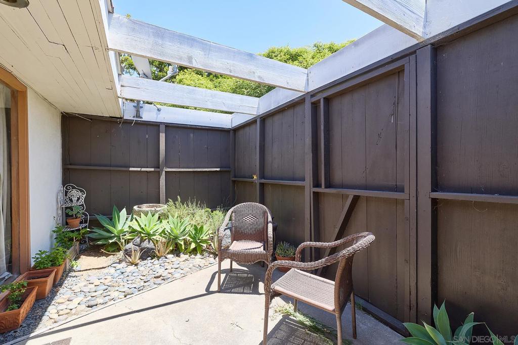 Del Mar - Residential