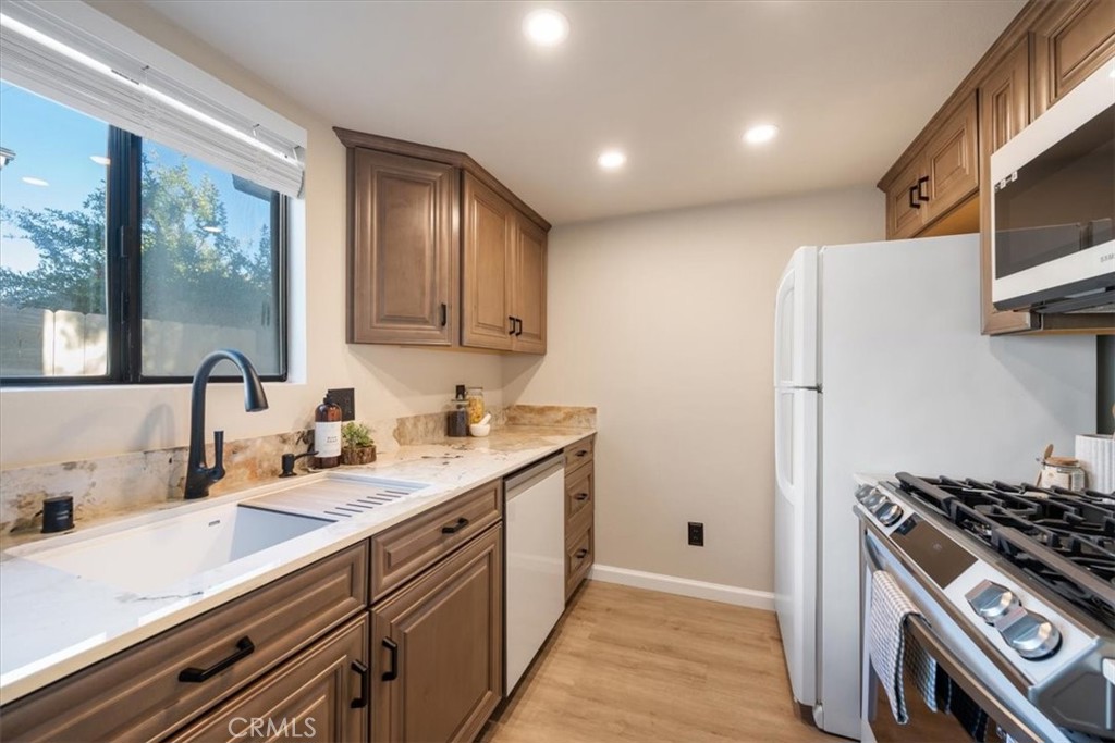 10710 El Camino Real 9