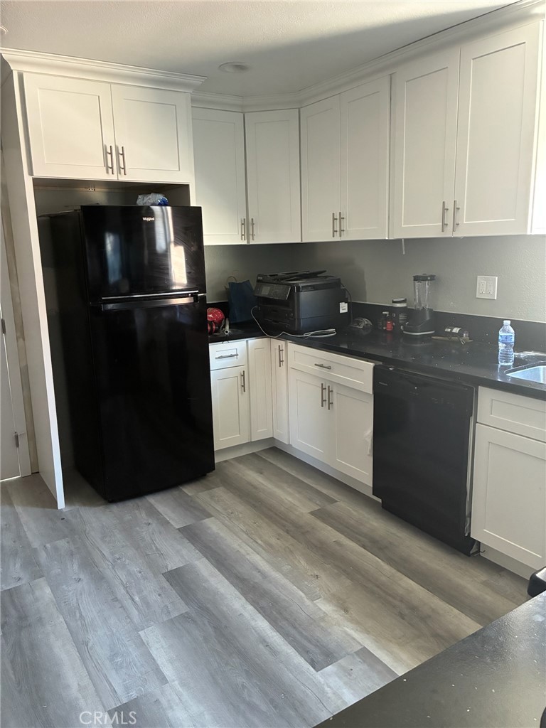 8991 Victoria Avenue