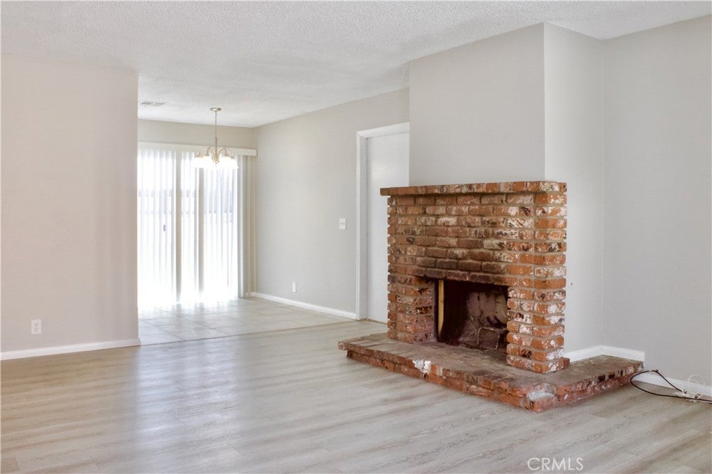16594 Vine