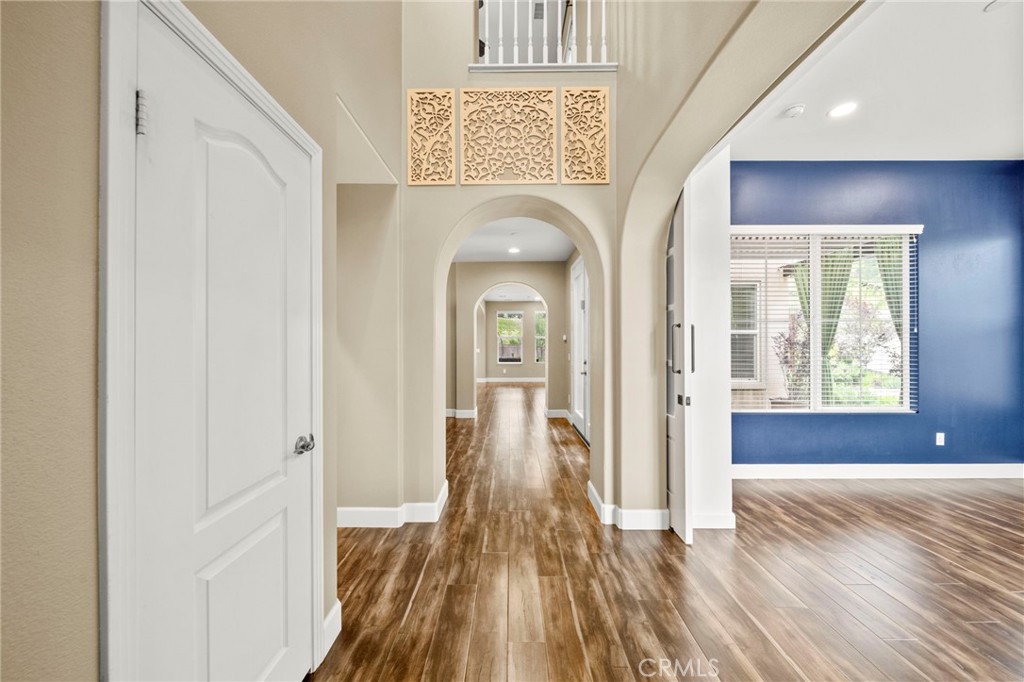 32201 Elk Grove Court