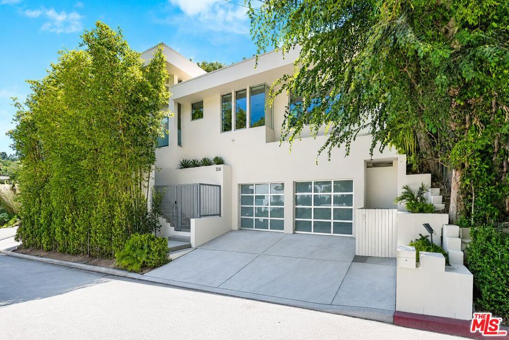 2241 Bowmont Drive